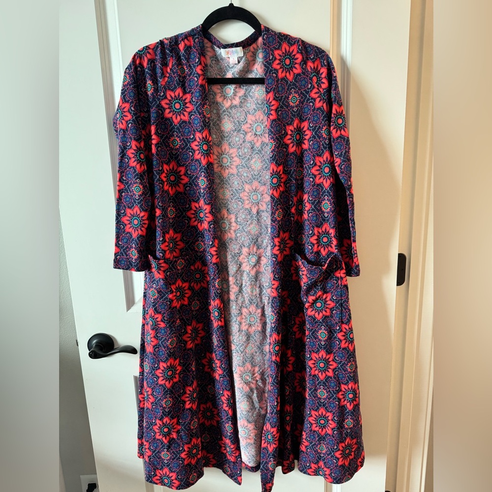 LulaRoe Long Sarah Duster print size Small